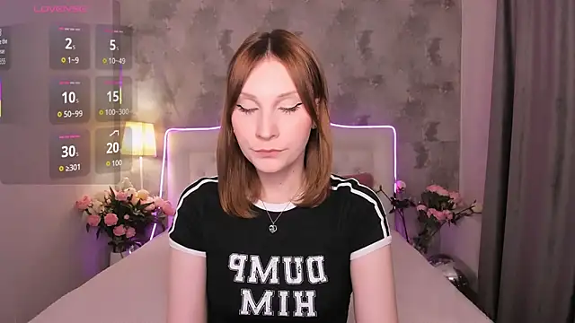 LadyMooor online show from October 4, 6:36 am