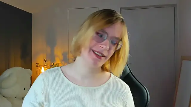 Amanda Butlerr online show from October 25, 10:10 am