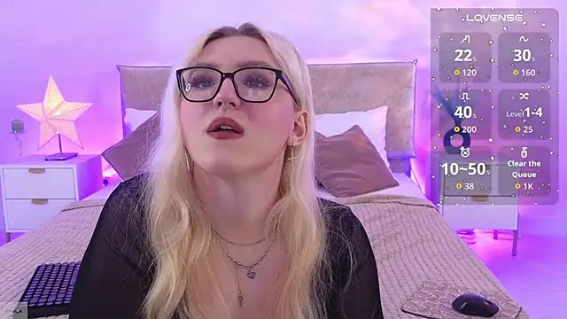 Jules night online show from February 19, 9:21 pm