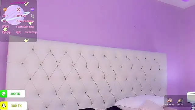 DaniielaV online show from December 16, 1:49 pm