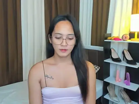 URHottestAngel online show from September 14, 8:57 pm