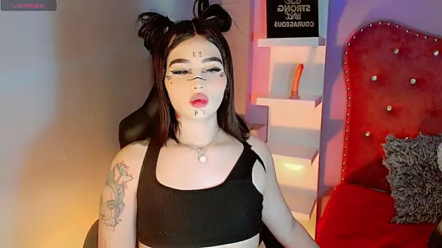 Daphnne Foxx online show from September 13, 1:39 pm