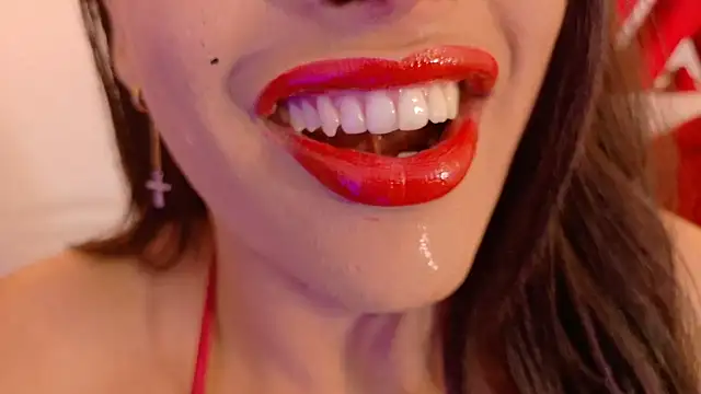 sweet Elizabeth online show from February 19, 2:13 pm