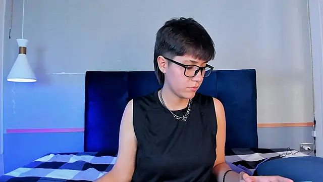 Tsuki Maru online show from November 20, 8:31 pm