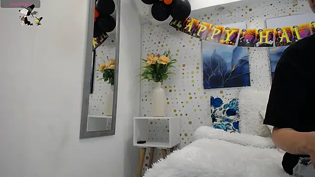 ArianaSantana online show from November 3, 12:48 pm