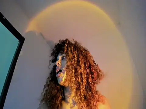 calliedemon  online show from May 14, 11:57 pm