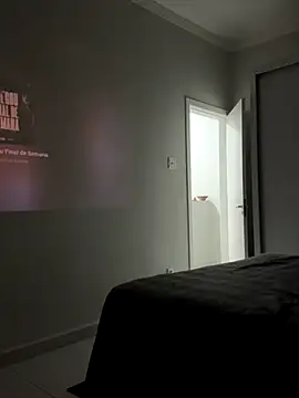 AliciaNinfetinha online show from November 6, 6:57 am