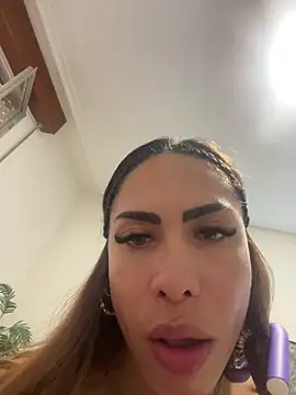 Naomi24herr online show from June 5, 1:06 pm