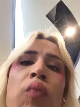 alexawinterrr online show from December 3, 7:07 pm