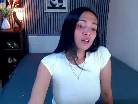 xAsianTOPModelx online show from December 5, 3:18 pm