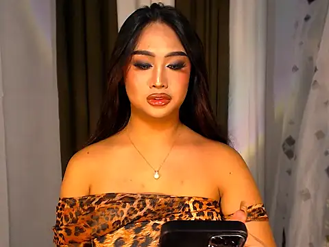 BigBrownCock Candice online show from November 11, 10:44 pm