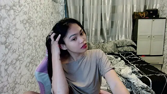  Lachica  online show from February 1, 7:34 pm