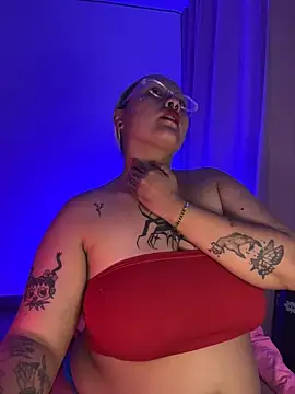 pinkbaddie777 online show from February 1, 3:27 am