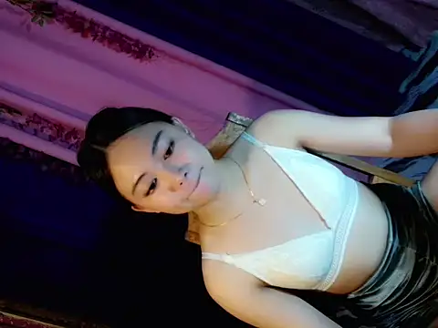 lustfullakim online show from March 7, 10:32 am
