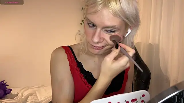 MollyChloe online show from December 20, 6:36 pm