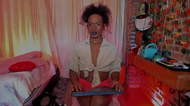 LaGoldenBitch online show from March 1, 4:02 pm