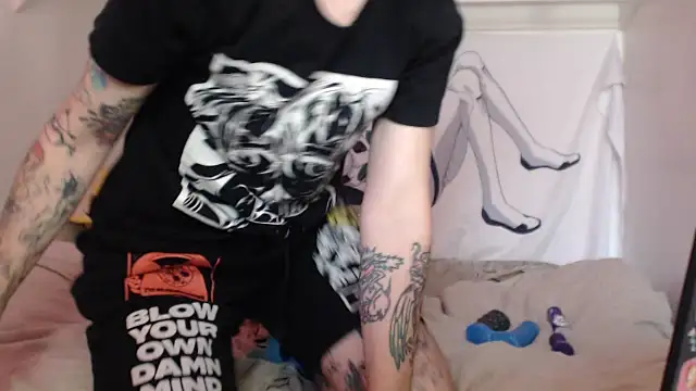 dragonlock online show from November 26, 7:16 pm