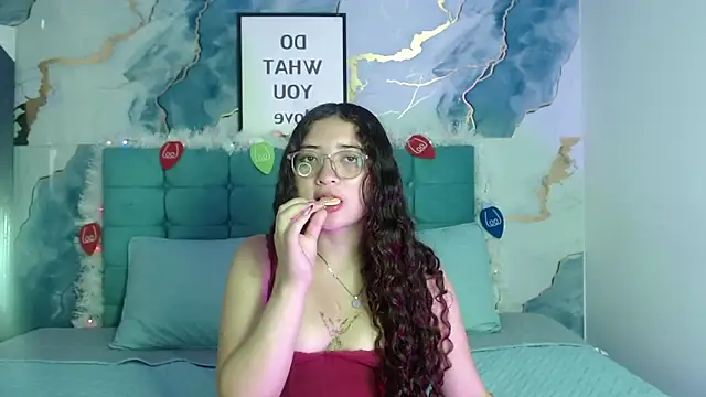 ZoeSinclair 5 online show from December 4, 9:41 pm