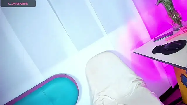 Sue blue online show from February 6, 3:23 am