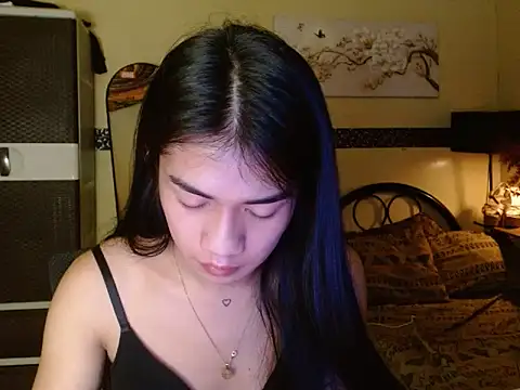 EnviousMaddie online show from March 12, 4:01 pm