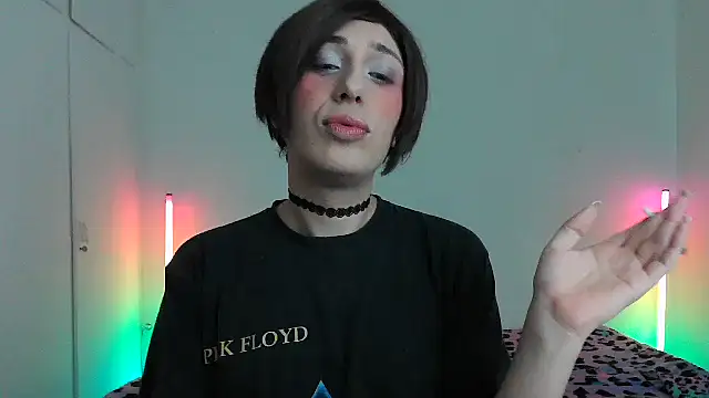 HoneyValentine online show from February 15, 11:25 pm