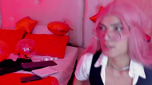 VeronikaBloom  online show from February 14, 8:26 pm