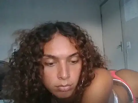 4petitosa  online show from February 10, 8:49 pm