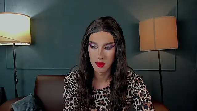 MadisonEsprit online show from February 21, 10:18 am