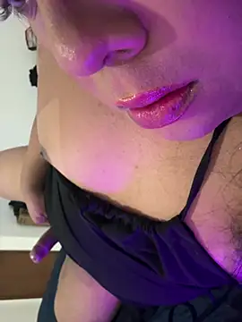 NicoleBBigAss online show from June 30, 3:50 am