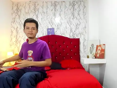 Alejandra and James  online show from March 30, 11:22 am