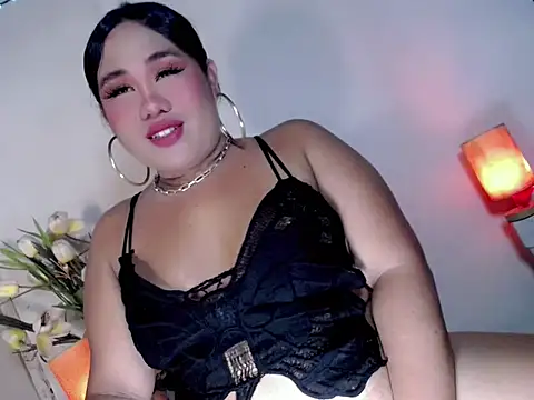 maui wowie xxx online show from June 5, 12:00 pm