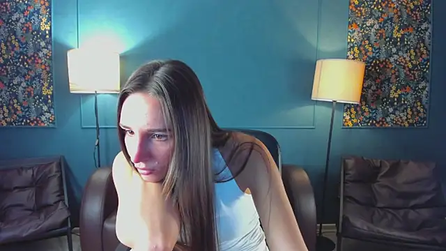 NicoleWells22 online show from May 15, 4:21 am