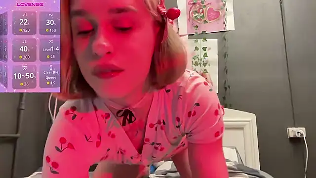 Miss Amy00 online show from August 2, 12:33 am