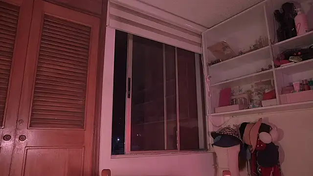 PinkyFairy  online show from June 12, 11:59 pm