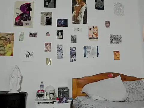 Ghost bussy online show from June 7, 2:41 am