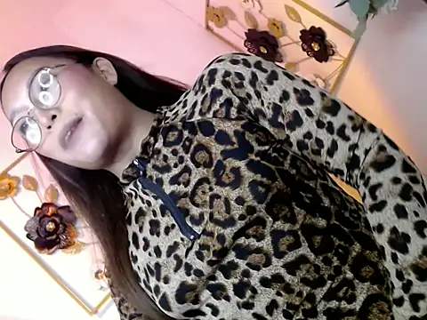 delilahxxxxx online show from June 4, 2:14 am