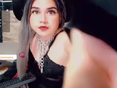 camyl93 online show from January 18, 2:40 am