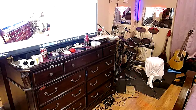 Snapshot of AerobicSleeve chatting on September 25, 5:03 am AerobicSleeve online show from September 25, 5:03 am