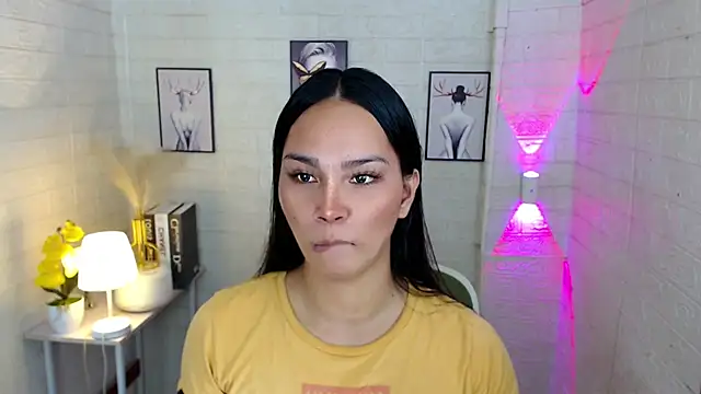 urnaughtydolly69 online show from November 6, 2:00 am