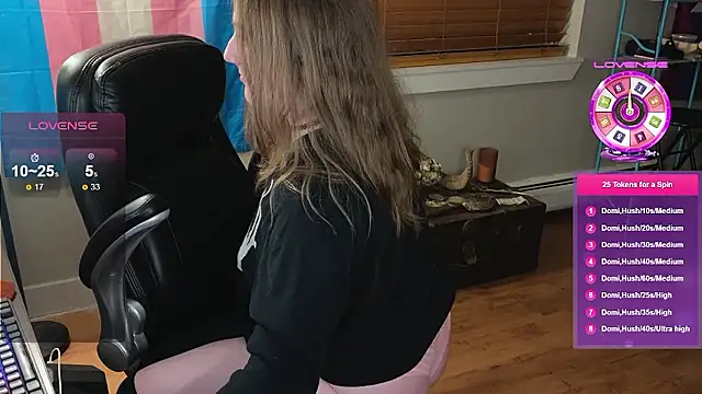 luluvaladon online show from January 12, 6:09 am