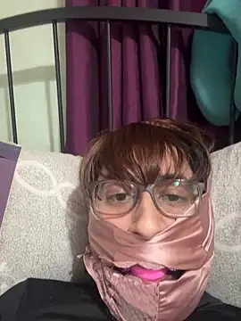 Yasmincd1 online show from January 18, 8:48 pm