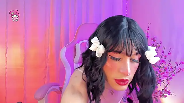 rosseblondee online show from April 10, 10:15 pm