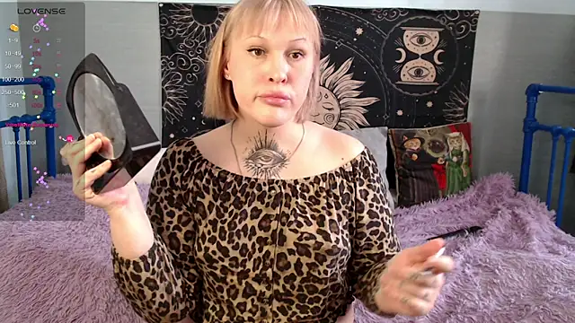 ivamayy online show from February 12, 10:32 am