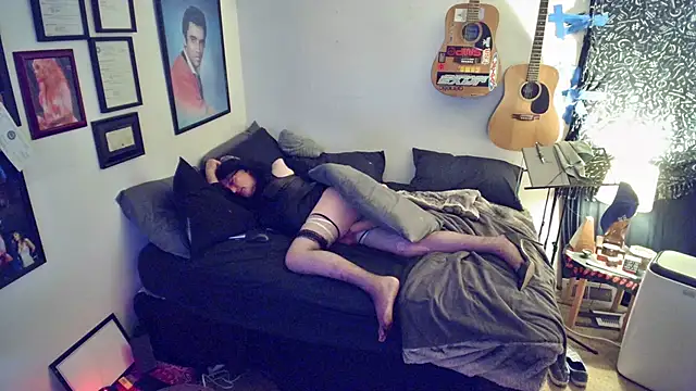 DoMeDoggyDiana online show from February 27, 11:52 am