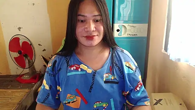 Hugeladycockmarga online show from December 2, 1:41 am