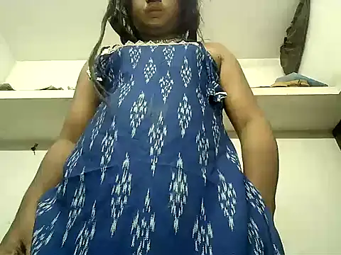 Snapshot of Akhilamolu_the_transsissy chatting on December 7, 5:59 pm Akhilamolu the transsissy online show from December 7, 5:59 pm