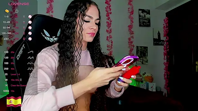 Snapshot of gabrielatafur_ chatting on March 3, 1:28 am gabrielatafur  online show from March 3, 1:28 am
