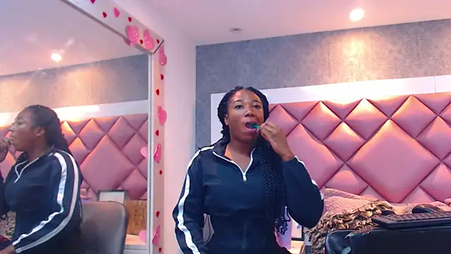 DanielaDuff online show from February 22, 7:49 pm