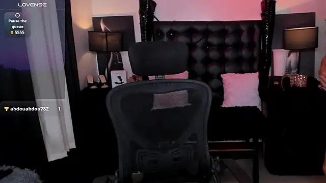 ErinSmith7inches TS online show from December 22, 1:23 am