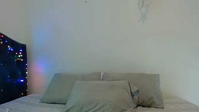 Snapshot of gooddes303salome chatting on October 27, 11:35 pm gooddes303salome online show from October 27, 11:35 pm